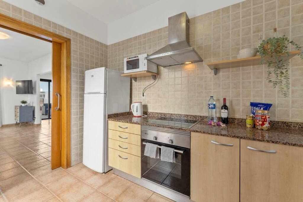 Villa Ramimedi 4 Tías Екстериор снимка